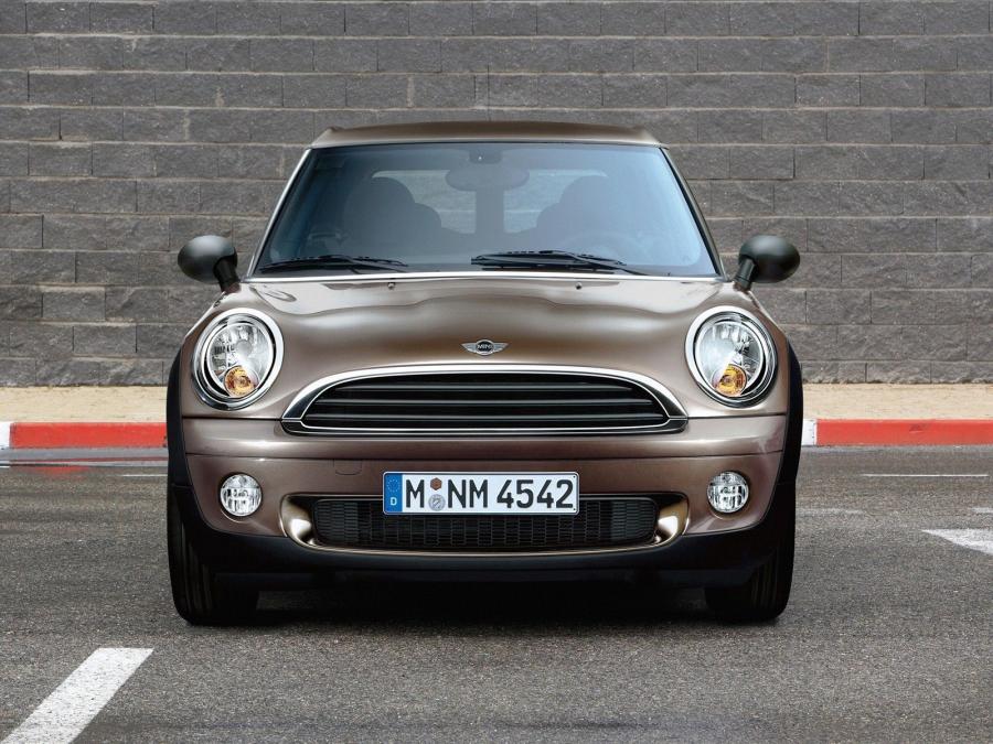 Mini One Clubman 2009 года  (фото 7 из 9)